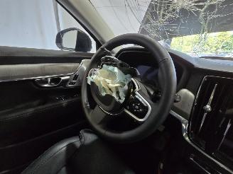 Volvo V-90 2.0 T8 Plug-in hybrid AWD Ultra Dark picture 24