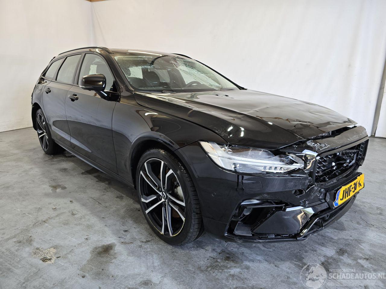 Volvo V-90 2.0 T8 Plug-in hybrid AWD Ultra Dark