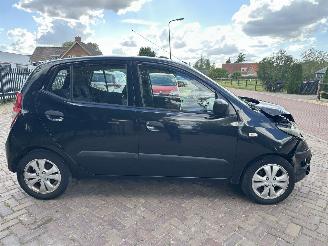 Hyundai I-10 1.1 Active picture 5