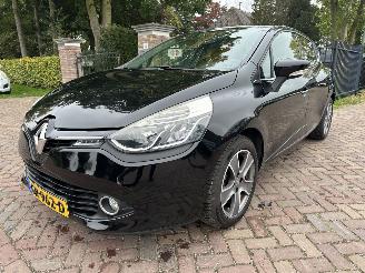 Auto incidentate Renault Clio 0.9 TCe Night&Day 2015/7