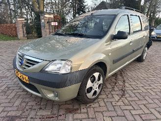 Damaged car Dacia Logan 1.6-16V Lauréate 2008/7