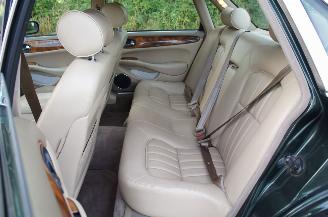 Jaguar XJ X308 4.0 V8 Sovereign Airco Cruise Stoelverwarming 209KW picture 10