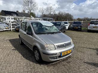 damaged passenger cars Fiat Panda 1.2 Dynamic 2003/11