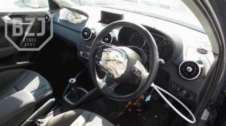 Audi A1 A1 Sportback (8XA/8XF), Hatchback 5-drs, 2011 / 2018 1.0 TFSI Ultra 12V picture 5