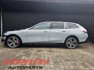 BMW 5-serie 5 serie Touring (G61), Combi, 2024 530e 2.0 TwinPower Turbo 16V picture 6