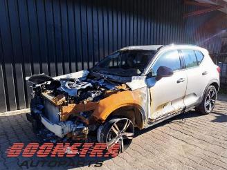 Vrakbiler auto Volvo XC40 XC40 (XZ), SUV, 2017 2.0 B4 16V Mild Hybrid Autom. 2024/3