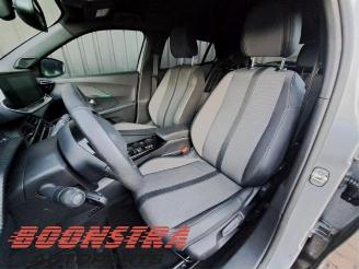 Peugeot 2008 2008 (UD/UK/UR/US/UX), MPV, 2019 e-2008 50 kWh picture 8