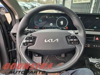 Kia EV6 EV6 (CV), Hatchback, 2021 77.4 kWh RWD picture 12