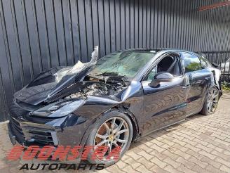 Uttjänta bilar auto Porsche Cayenne Cayenne III (9YA), SUV, 2017 3.0 V6 24V Turbo E-Hybrid 2019/10