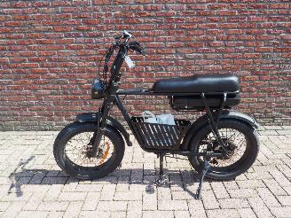 krockskadad bil fiets Overige  Fatbike EB2 2022/12