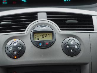 Renault Scenic 1.6-16V Business Line picture 18