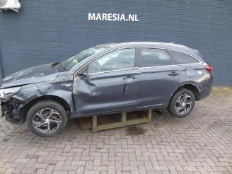 Hyundai I-30 i30 Wagon (PDEF5), Combi, 2017 1.5 T-GDI 16V Hybrid 48V picture 1