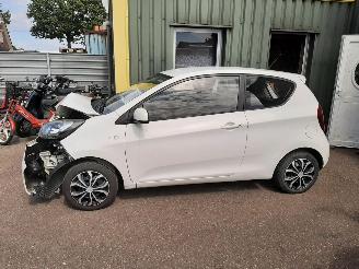 skadebil auto Kia Picanto NEW PICANTO 2012/3
