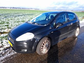 Damaged car Fiat Grande Punto 1.4 Turbo 2008/7