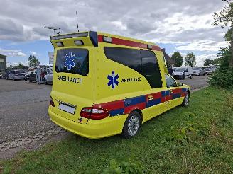 Mercedes E-klasse 270 cdi picture 4