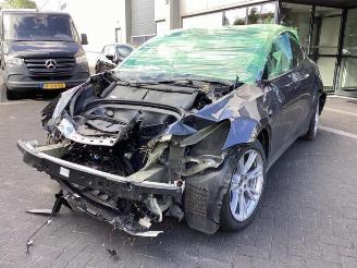 Vrakbiler auto Tesla Model Y Model Y (5YJY), SUV, 2019 / 2025 RWD 2023/5