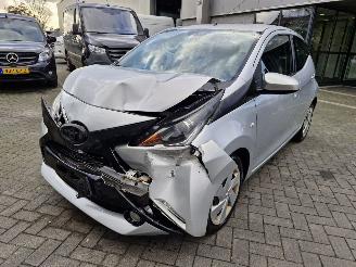 Toyota Aygo 1.0 VTTi X-play picture 1