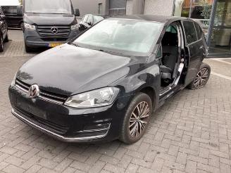 Vrakbiler auto Volkswagen Golf Golf VII (AUA), Hatchback, 2012 / 2021 1.2 TSI 16V 2016/9