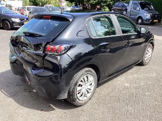 Peugeot 208 1.2 Pure Tech Active picture 5