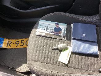 Peugeot 208 1.2 Pure Tech Active picture 15