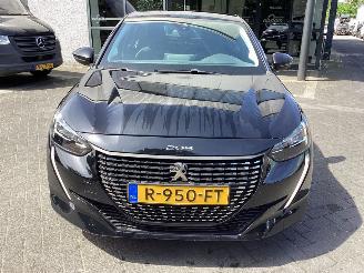 Peugeot 208 1.2 Pure Tech Active picture 2