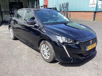 Peugeot 208 1.2 Pure Tech Active picture 3
