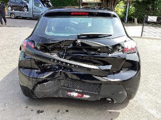 Peugeot 208 1.2 Pure Tech Active picture 6