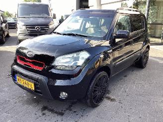 Kia Soul 1.6 X--ecutive picture 1