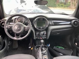 Mini Cooper Mini (F55), Hatchback 5-drs, 2013 1.5 12V Cooper picture 9