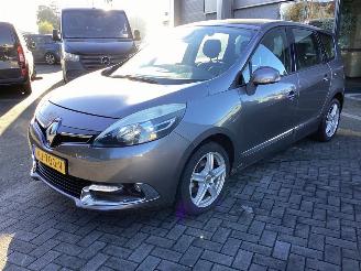 skadebil auto Renault Grand-scenic 1.2 Tce Collection 2012/12
