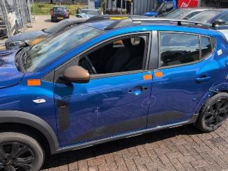 Vrakbiler auto Dacia Sandero Sandero III, Hatchback, 2021 1.0 TCe 90 12V 2025/11