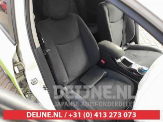 Nissan Leaf Leaf (ZE0), Hatchback, 2010 / 2017 Leaf picture 22