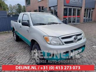 Vrakbiler auto Toyota Hilux Hilux IV, Pick-up, 2005 / 2016 2.5 D4-D 16V 4x4 2006/3