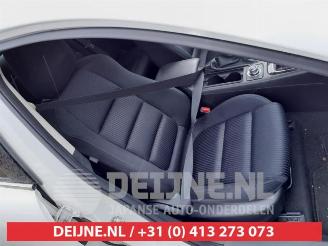 Mazda 6 6 (GJ/GH/GL), Sedan, 2013 2.2 SkyActiv-D 150 16V picture 14