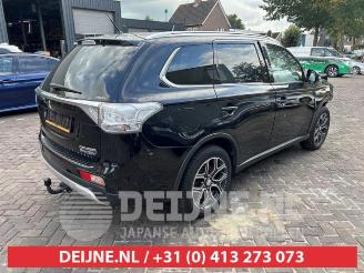 Mitsubishi Outlander Outlander (GF/GG), SUV, 2012 / 2022 2.0 16V PHEV 4x4 picture 7