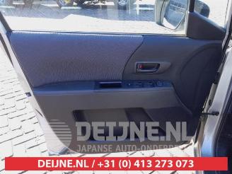 Mazda 5 5 (CR19), MPV, 2004 / 2010 1.8i 16V picture 10