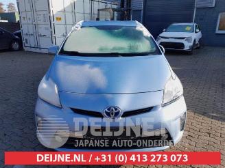 Toyota Prius Prius (ZVW3), Hatchback, 2009 / 2016 1.8 16V Plug-in picture 2