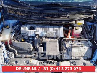 Toyota Prius Prius (ZVW3), Hatchback, 2009 / 2016 1.8 16V Plug-in picture 22