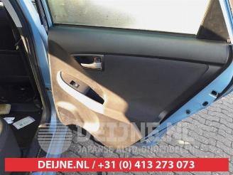 Toyota Prius Prius (ZVW3), Hatchback, 2009 / 2016 1.8 16V Plug-in picture 13