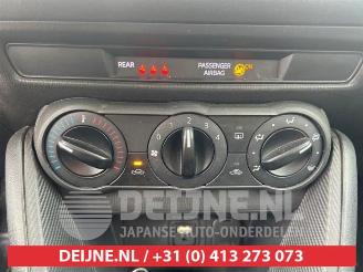 Mazda 2 2 (DJ/DL), Hatchback, 2014 1.5 SkyActiv-G 75 picture 10