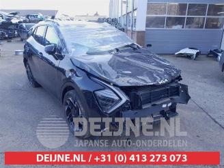 Auto da rottamare Kia Sportage Sportage (NQ5), Terreinwagen, 2021 1.6 T-GDi Hybrid 16V AWD 2022/10