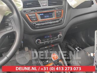 Hyundai I-20 i20 Coupe, Hatchback 3-drs, 2015 / 2021 1.4i 16V picture 14