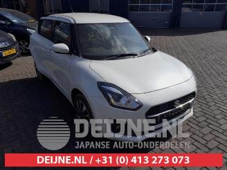 Démontage voiture Suzuki Swift Swift (ZC/ZD), Hatchback 5-drs, 2017 1.0 Booster Jet Turbo 12V SHVS 2019
