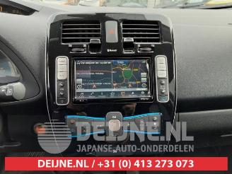 Nissan Leaf Leaf (ZE0), Hatchback, 2010 / 2017 Leaf picture 21