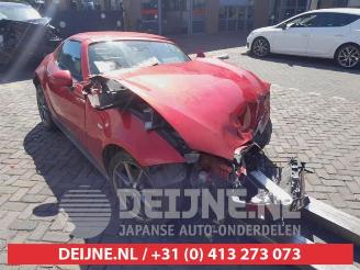 Vrakbiler auto Mazda MX-5 MX-5 (ND), Cabrio, 2015 2.0 SkyActiv G-160 16V 2017/10
