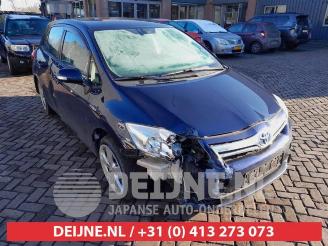 demontáž osobní automobily Toyota Auris Auris (E15), Hatchback, 2006 / 2012 1.8 16V HSD Full Hybrid 2011/4
