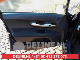 Toyota Auris Auris (E15), Hatchback, 2006 / 2012 1.8 16V HSD Full Hybrid picture 11