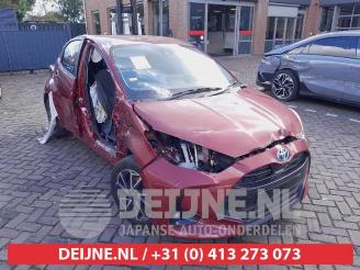 Vrakbiler auto Toyota Yaris Yaris IV (P21/PA1/PH1), Hatchback, 2020 1.5 12V Hybrid 115 2021/9