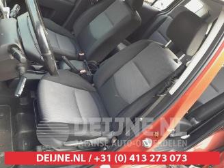 Mazda 5 5 (CR19), MPV, 2004 / 2010 1.8i 16V picture 11