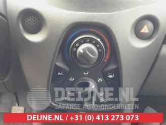 Toyota Aygo Aygo (B40), Hatchback, 2014 1.0 12V VVT-i picture 19